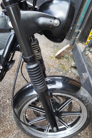 Low Se Bonnie Front Mudguard from Triumph Custom Parts